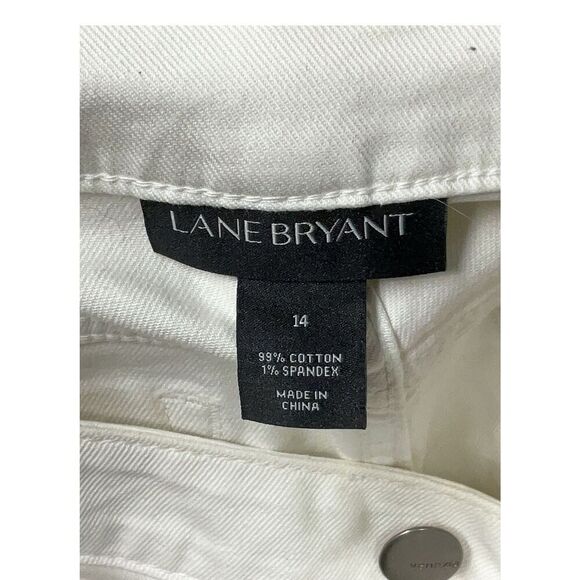 Lane Bryant Venezia cut- off Vanilla White Denim Shorts - Destructed Size 14 - Picture 3 of 4